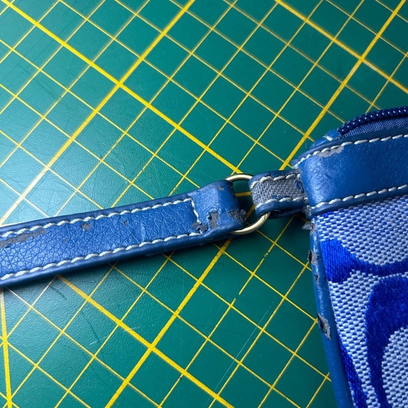 Vintage Coach Blue monogram logo clutch pouch - Picture 9 of 16
